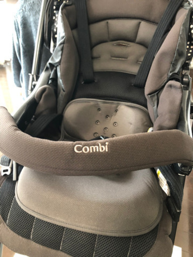ベビーカー　コンビ　めちゃ軽ファースト