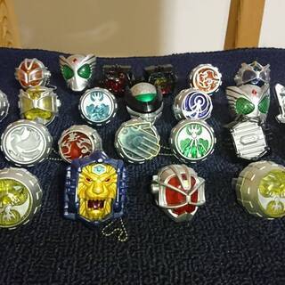 決まりました　仮面ライダーウイザードベルト3個＆リングボックス新品＆ウイザードリングのおもちゃ付きの画像