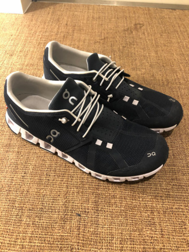 【送料無料！！】即購入On ランニングスニーカー クラウド メンズ 27.5cm