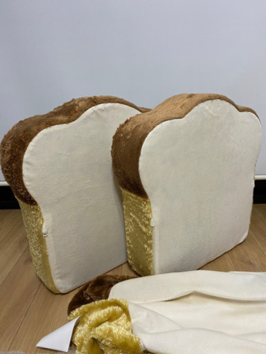 食パンクッション　厚切り