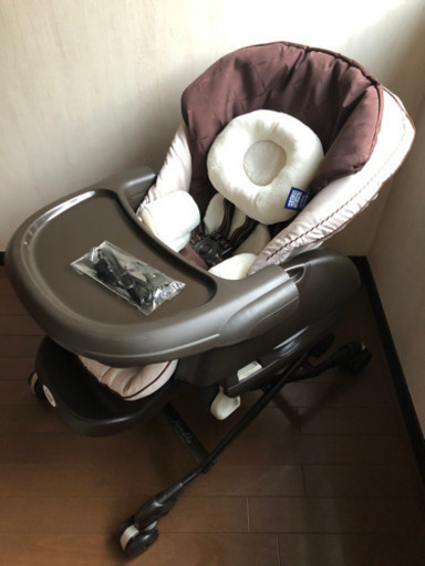 コンビ 電動ハイローチェア【ネムリラ AUTO SWING BEDi Plus 】