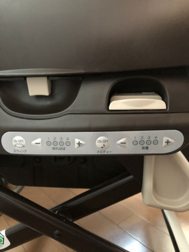 コンビ 電動ハイローチェア【ネムリラ AUTO SWING BEDi Plus 】
