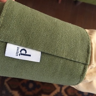 値下げ 伸縮するペットボトルホルダー カーキの画像