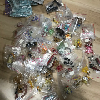 ハンドメイド水晶ビーズストラップ　約30点　※値段交渉Ok