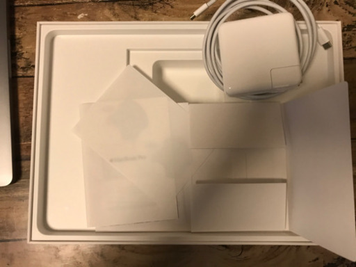 MacBook Pro 13-inch 2019 他で入札有の為終了