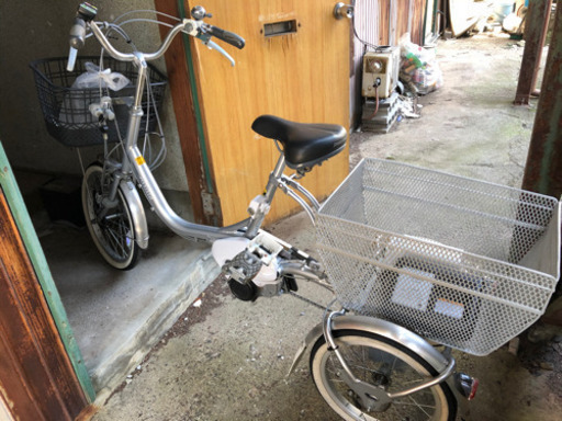 電動アシスト三輪自転車　　