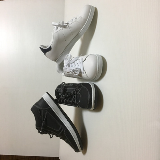 スニーカー未使用