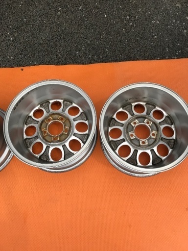 16 インチ