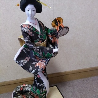 日本人形