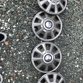 旧車 日産 ブルーバードSSS 純正ホイールキャップ
