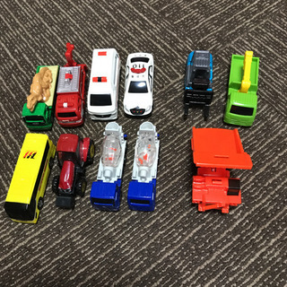 マクド　トミカ　チョロQ  14台の画像