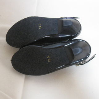 ★女の子用フォーマルシューズ 19.0cm 女児 黒 エナメル 卒園式 入学式の画像