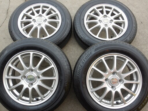 エコフォルム　１４インチ　アクア、ヴィッツ、マーチ、スイフト