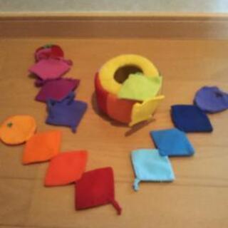 【取引中】布えほん&未使用の爪切りなどの画像