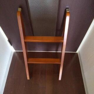 木のはしご(端材として)の画像