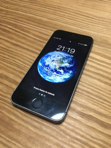 iPhone 5S docomo 16gb スペースグレイ ドコモ スマホ