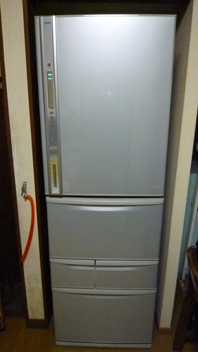 ５ドア　冷蔵庫　２０１１年　美品