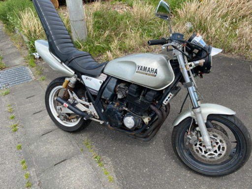 ヤマハ　XJR400 4HM
