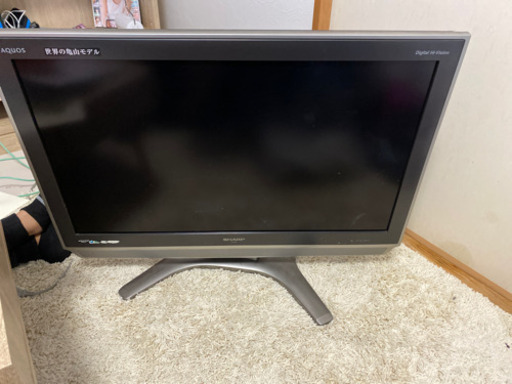 sharp 32型　AQUOS テレビ