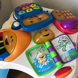 【知的玩具】フィッシャープライス　バイリンガルテーブル