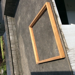 木のテーブル