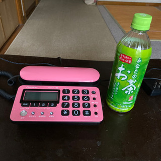 かわいい　ピンクの電話の画像