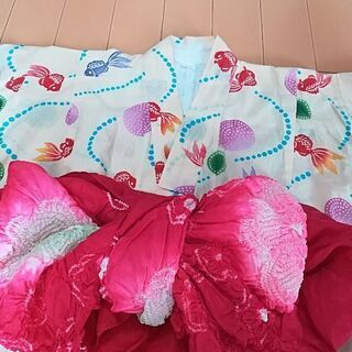 子供用　金魚柄浴衣と正絹兵帯