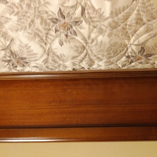 値下げしました：カリモクのシングルサイズベッドフレームと日本ベッドのマットレスの画像