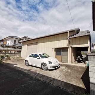 車いじり・バイクいじりが好きな方必見！！大人の秘密基地にいかがですか？