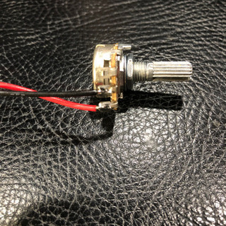 ハンダ付け作業員