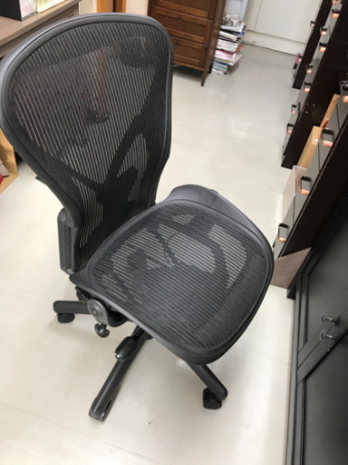 ハーマンミラーアーロンチェア