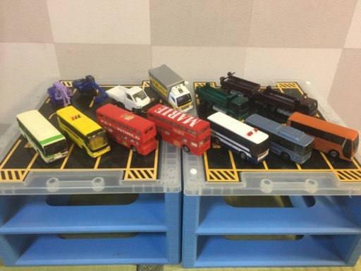 トミカ車両セット⑤ 　収納ケースおまけ