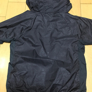 NIKEのレディースジャケットの画像