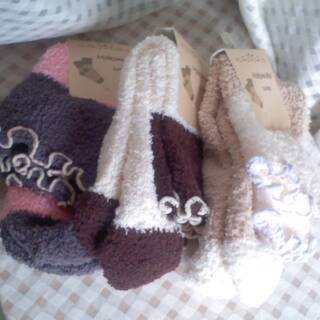 新品　もこもこ　ソックス　サイズ　レディース　22～24cm　材...