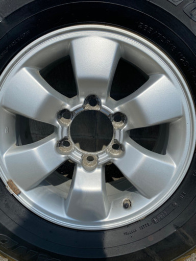 ☆備えて　極美品　スタッドレスタイヤ　265/70R16 ブリヂストンブリザック4本＋スペア用1本付き！