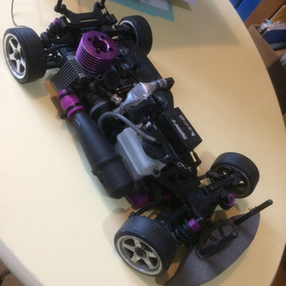 エンジンRCカー