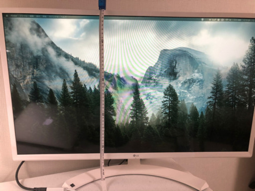 モニター　LG 31.5インチ　FullHD ホワイト