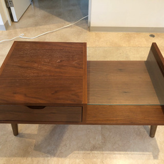 無料 お譲り）引き出し付きローテーブル