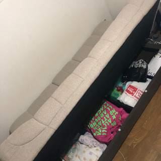 ソファーベッド　三人がけの画像