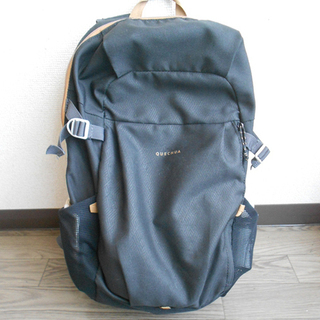 ■GW限定値下　リュック新品・未使用20L 軽量・撥水加工　中は...