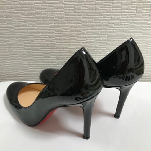 クリスチャンルブタン　パンプス