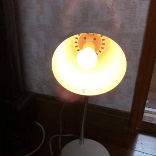 スタンド照明の画像