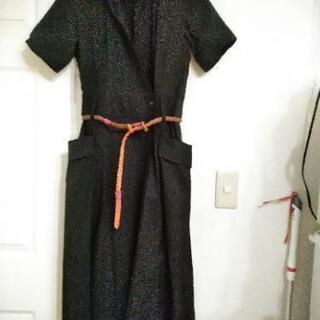 黒ロングワンピ　の画像