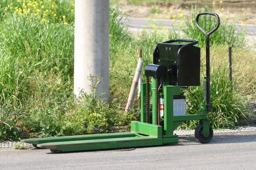 電動リフト（12Ｖバッテリー）Bishamon ≪動作ＯＫ≫　直接お引き渡し限定（発送の場合落札者様手配でお願いいたします）