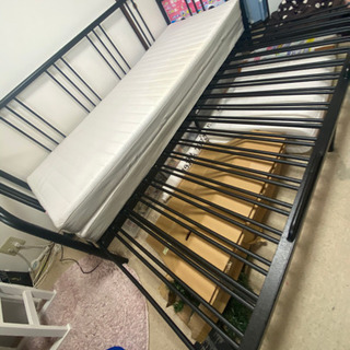 IKEA セミシングルからクイーンになるベット