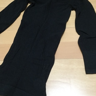 黒　インナーシャツ