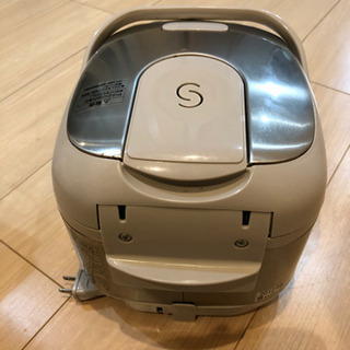 象印　炊飯器　3合 マイコン　2012年製　の画像