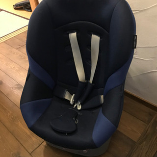 チャイルドシート　ネイビー