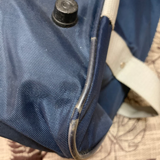 中学バッグ　1カ月使用　紺色の画像