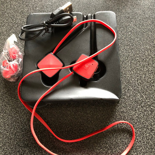 Bluetooth イヤホンの画像